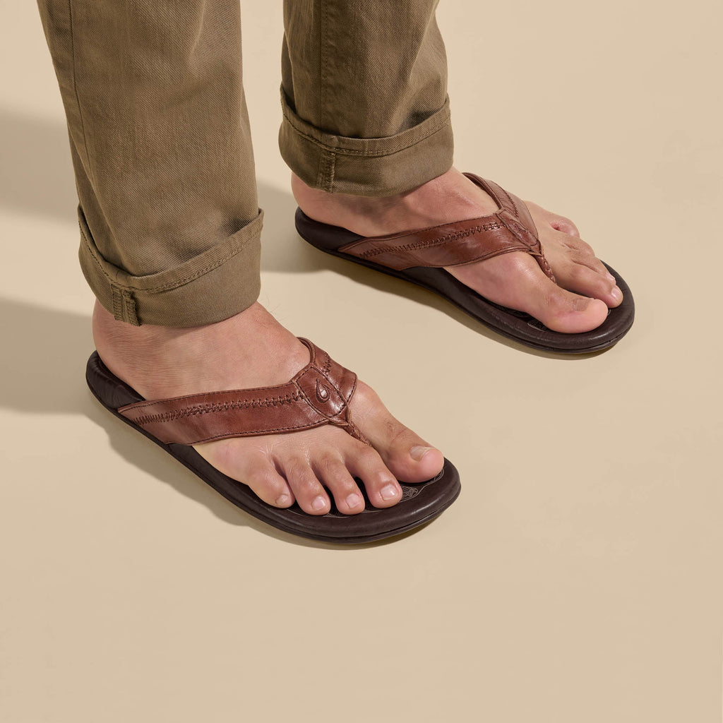 Hiapo Men's Leather Beach Sandals - Rum / Dark Wood