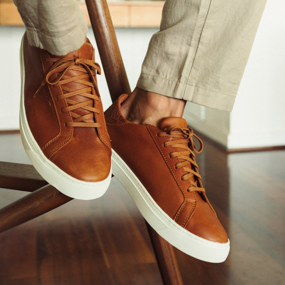 Kou Lace Up Men's Sneakers - Fox / Fox