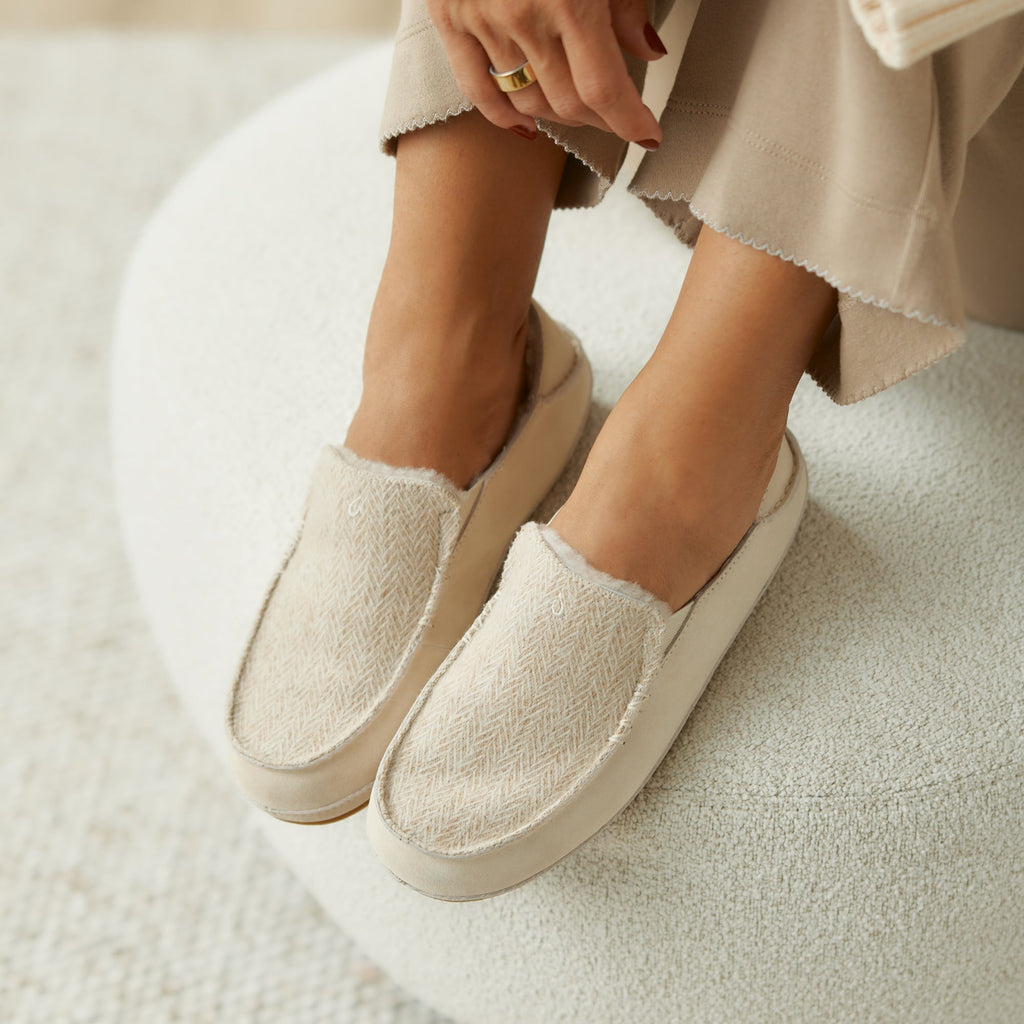Nohea Women's Soft Shearling Slippers - Kapa Stripe / Puka