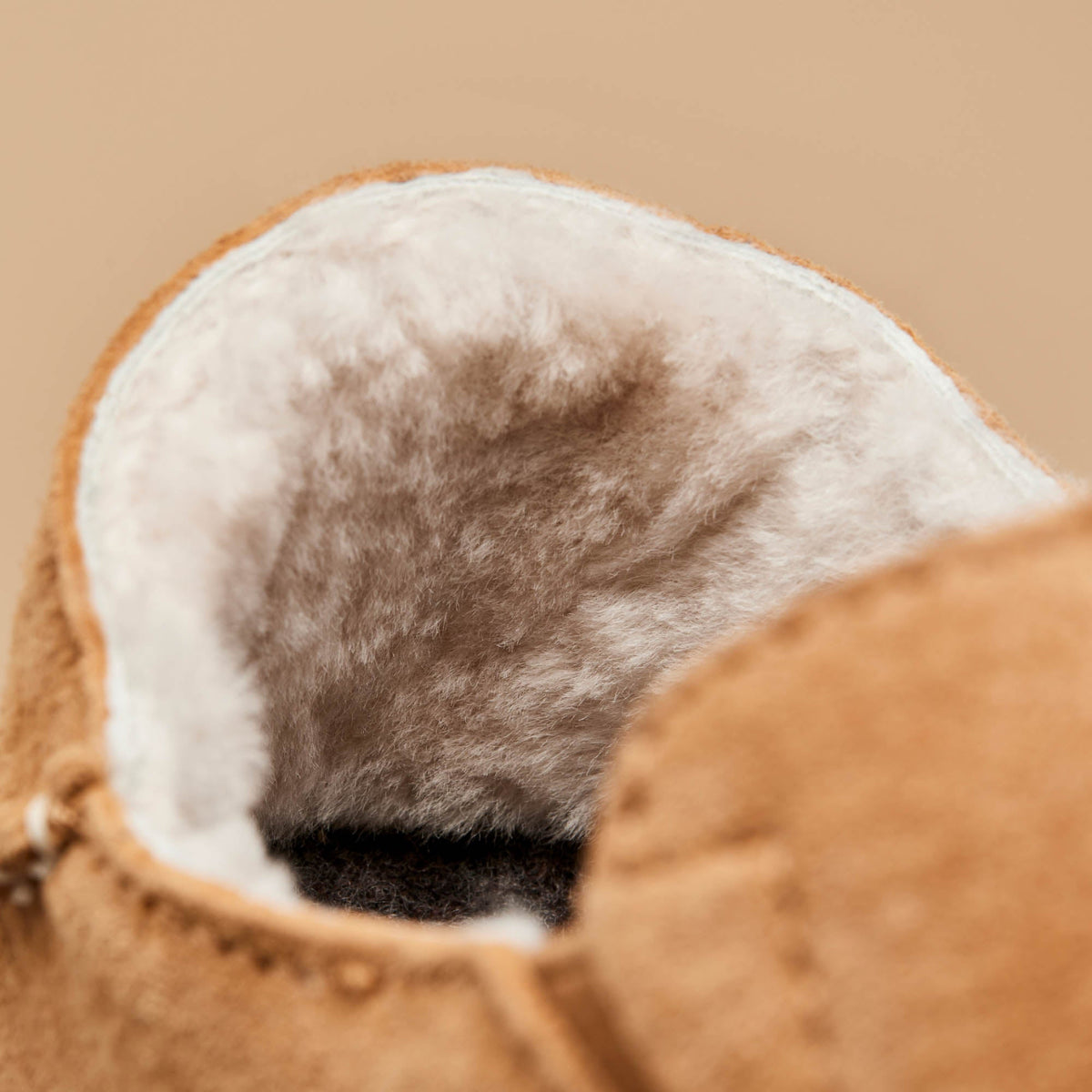 Nohea Women's Soft Shearling Slippers - Tan