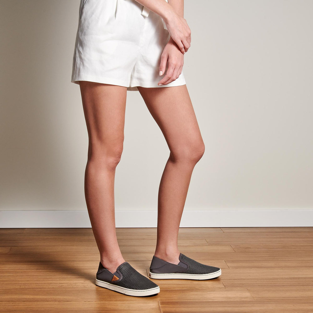 Pehuea Women's Breathable Slip-On Shoes - Pavement
