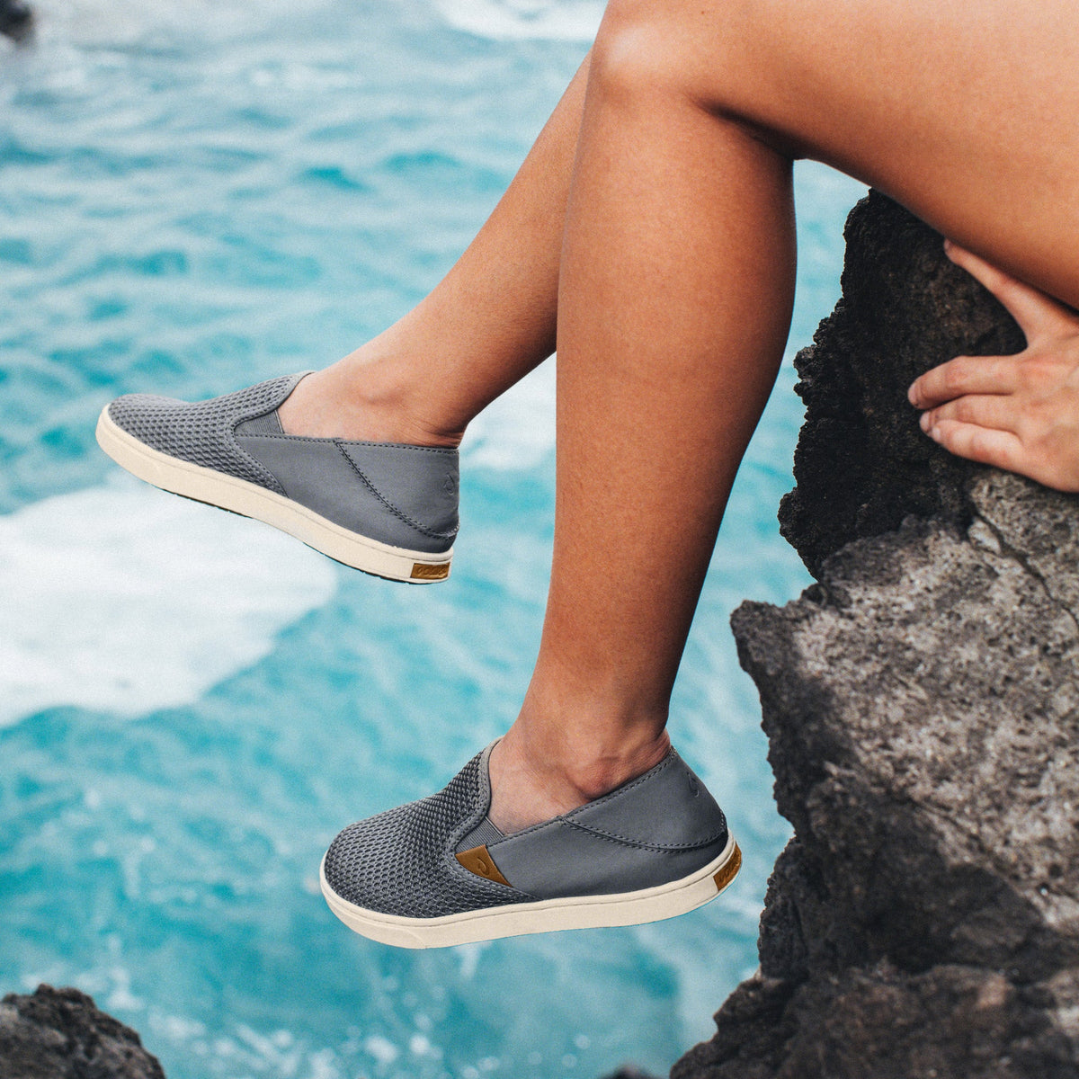 Pehuea Women's Breathable Slip-On Shoes - Pavement