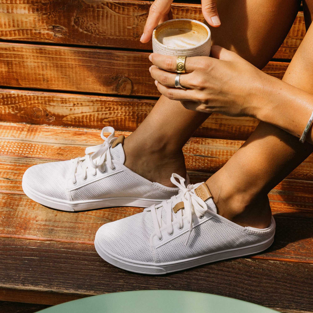 Pehuea Li Women's Lightweight Sneakers - White