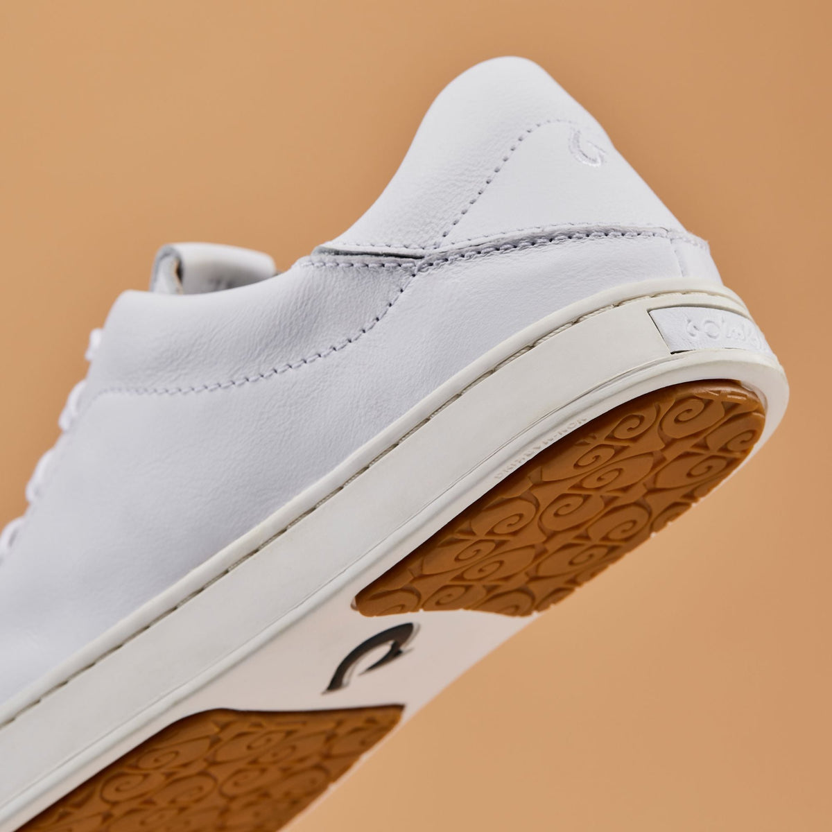 Pehuea Li Ili Women's Everyday Leather Sneakers - White