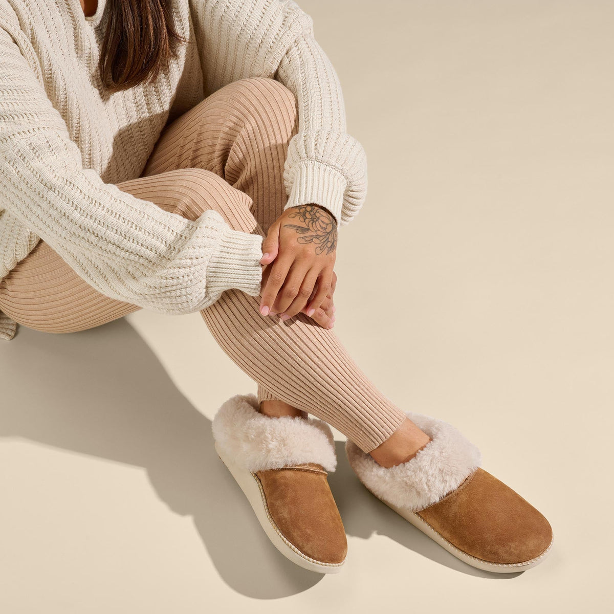 Kui Women's Indoor/Outdoor Slippers - Tan / Bone