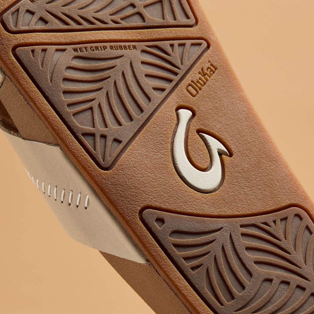 Kipea Olu Women's Leather Slide Sandals - Puka / Tan