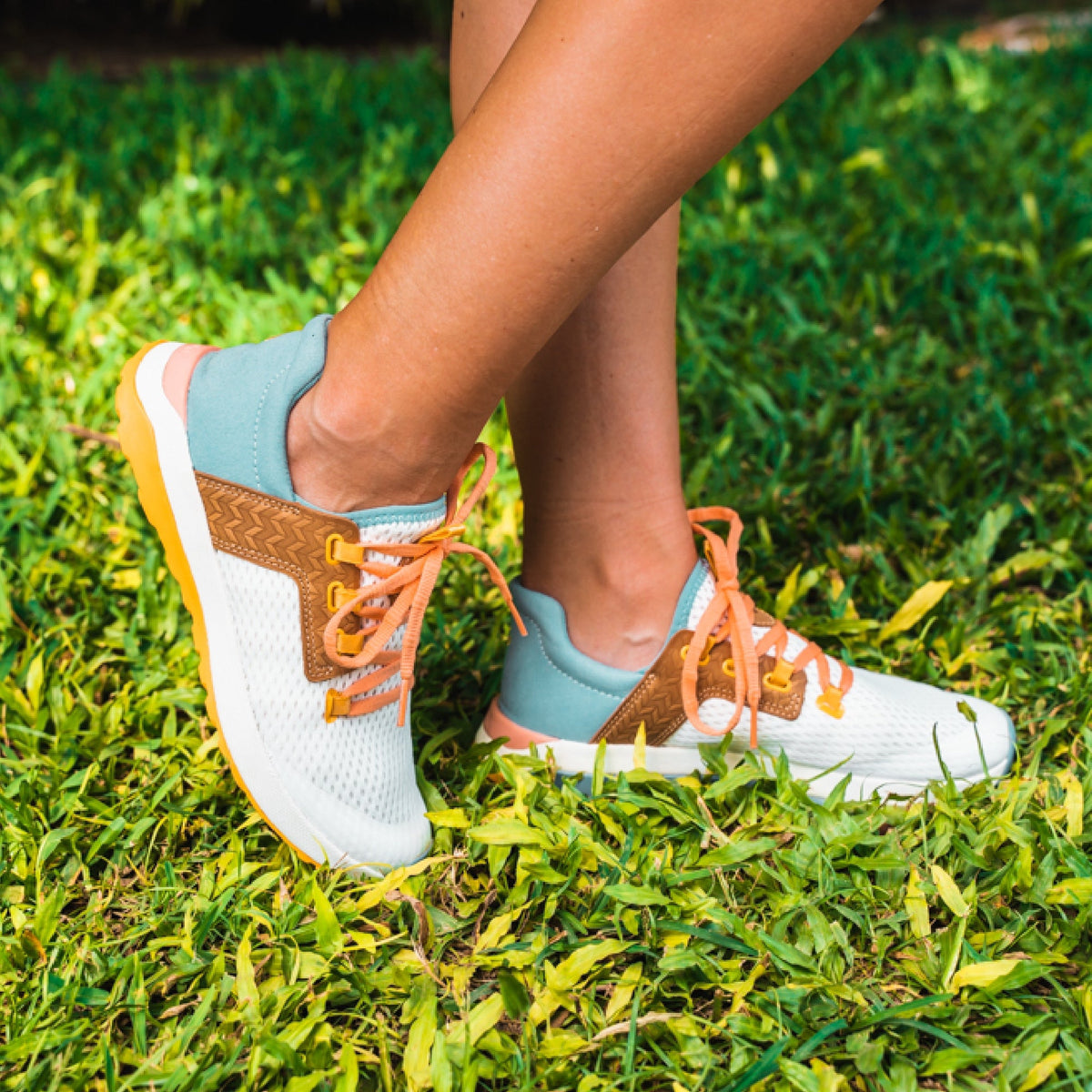 Wailuku Women's Athletic Shoes - Bright White / Sea Ice