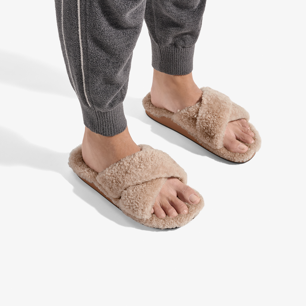 Hila Heu Women's Cozy Slipper Sandals - Tan