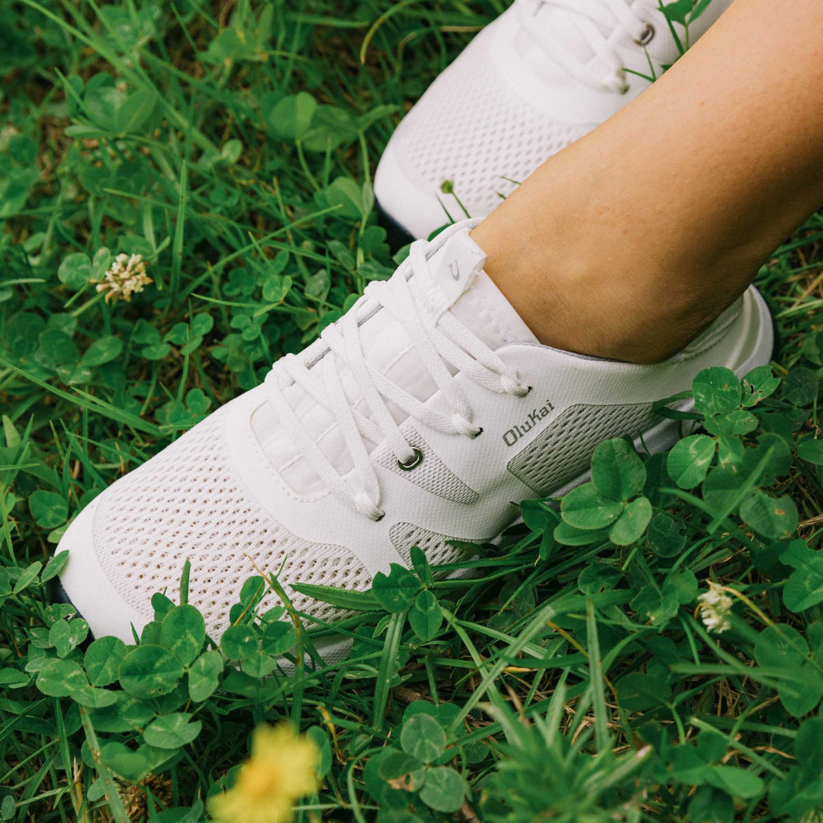 Huia Women's Slip-On Athletic Shoes - White