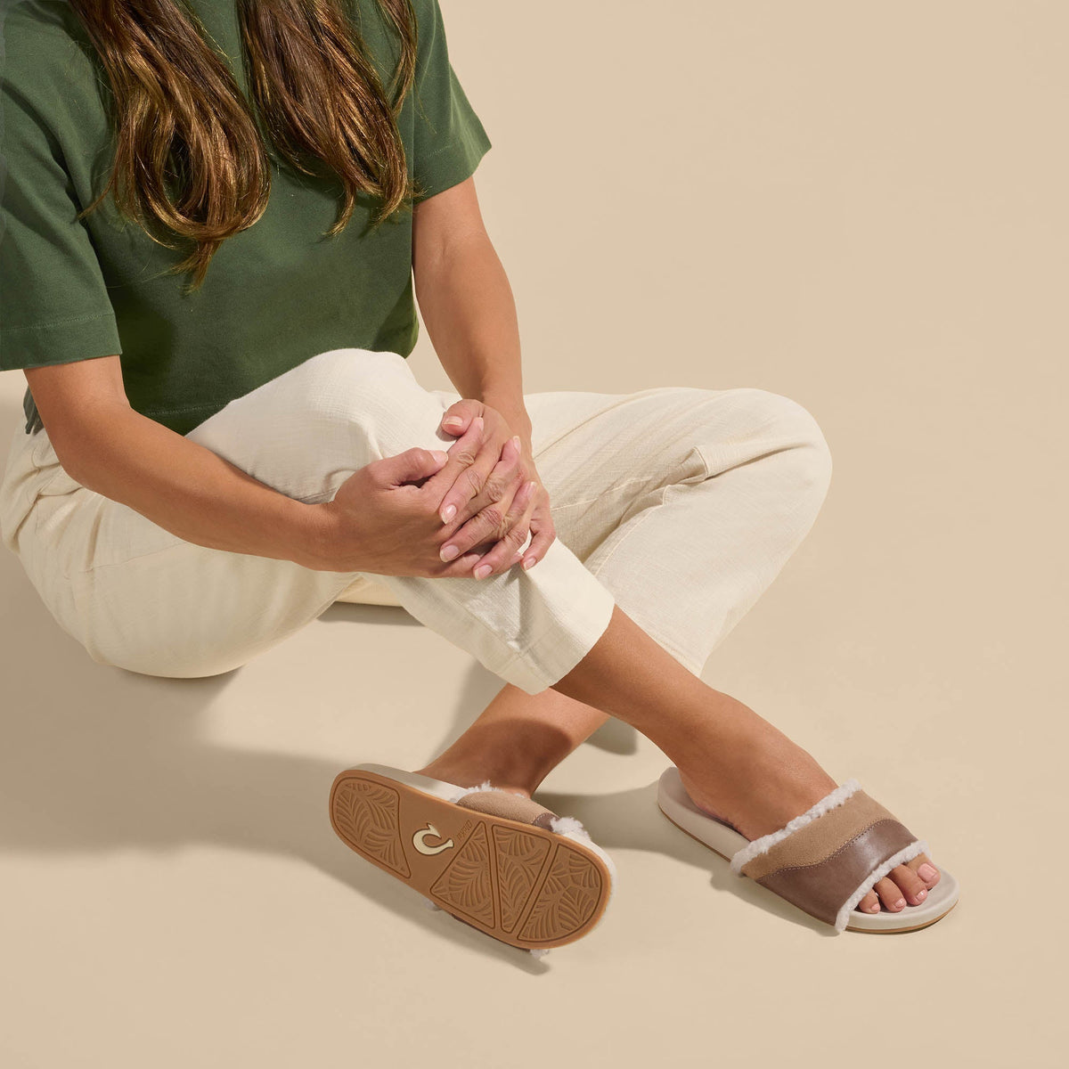 Hoala Slide Women's Leather Slide Sandals - Tan / Puka