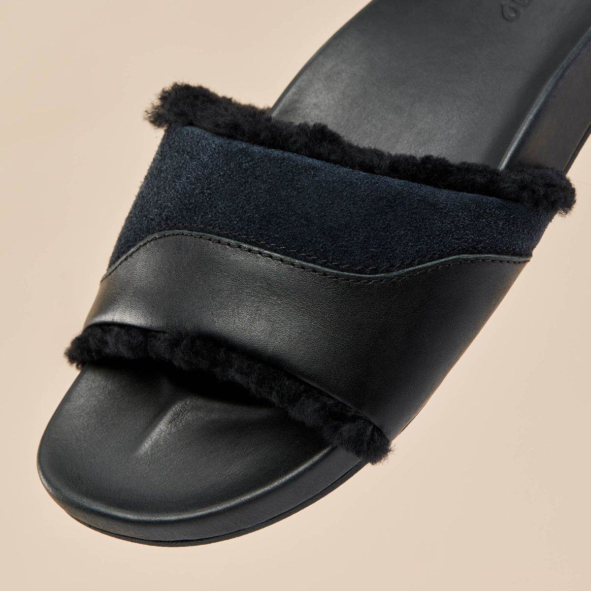 Hoala Slide Women's Leather Slide Sandals - Black