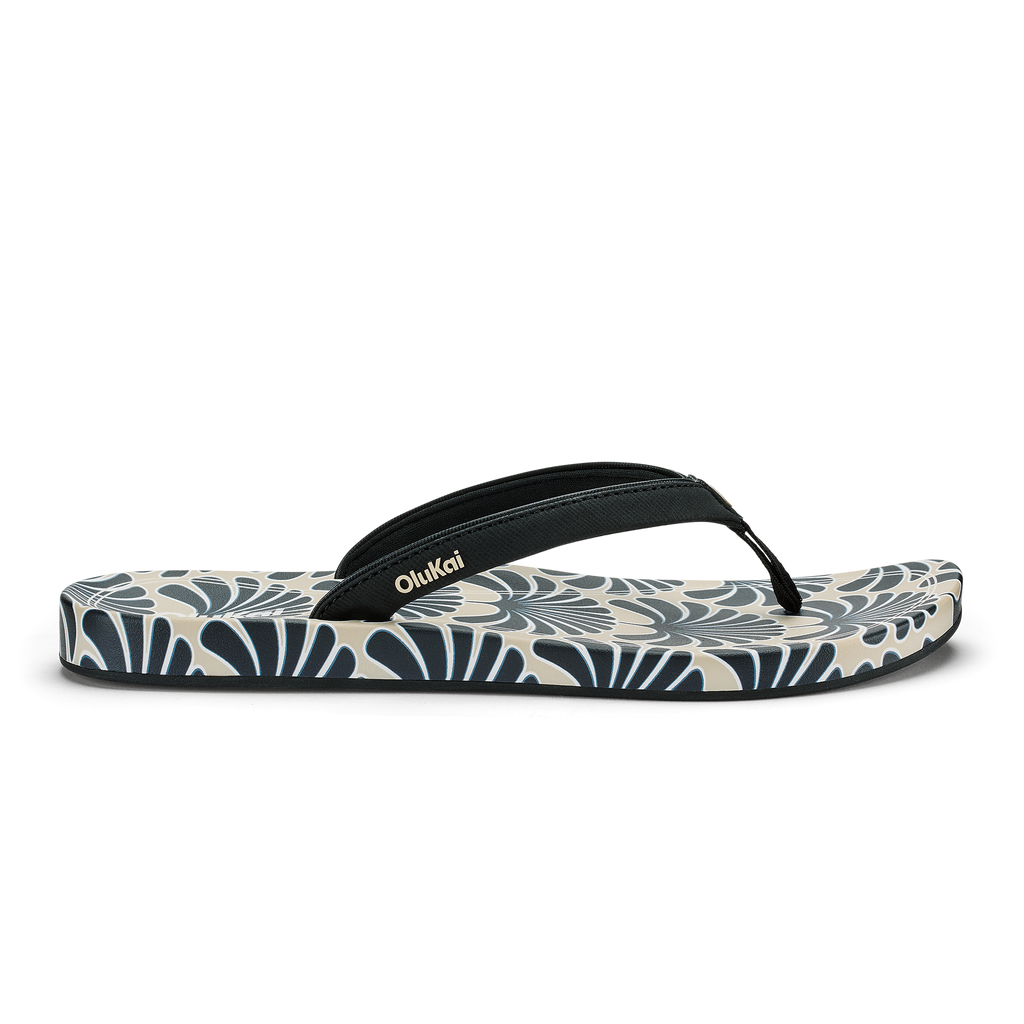 Uiki Women's Beach Sandals - Black / Pa'i