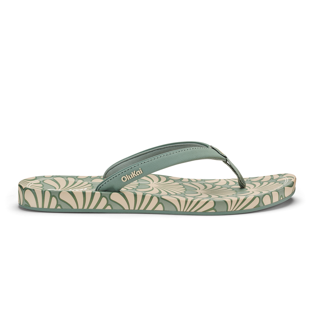 Uiki Women's Beach Sandals - Silver Pine / Pa'i