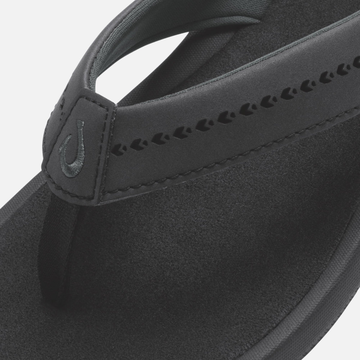 Ulele Women's Beach Sandals - Black / Black