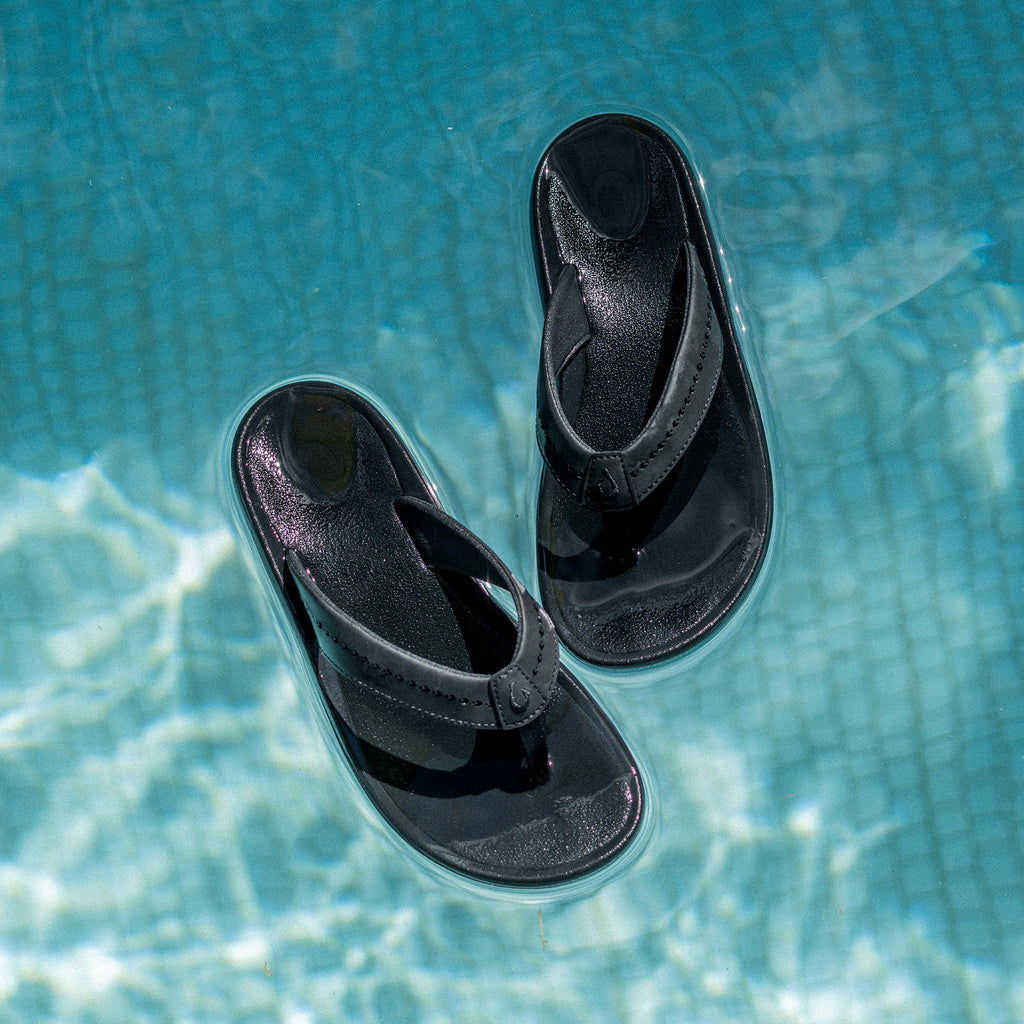 Ulele Women's Beach Sandals - Black / Black