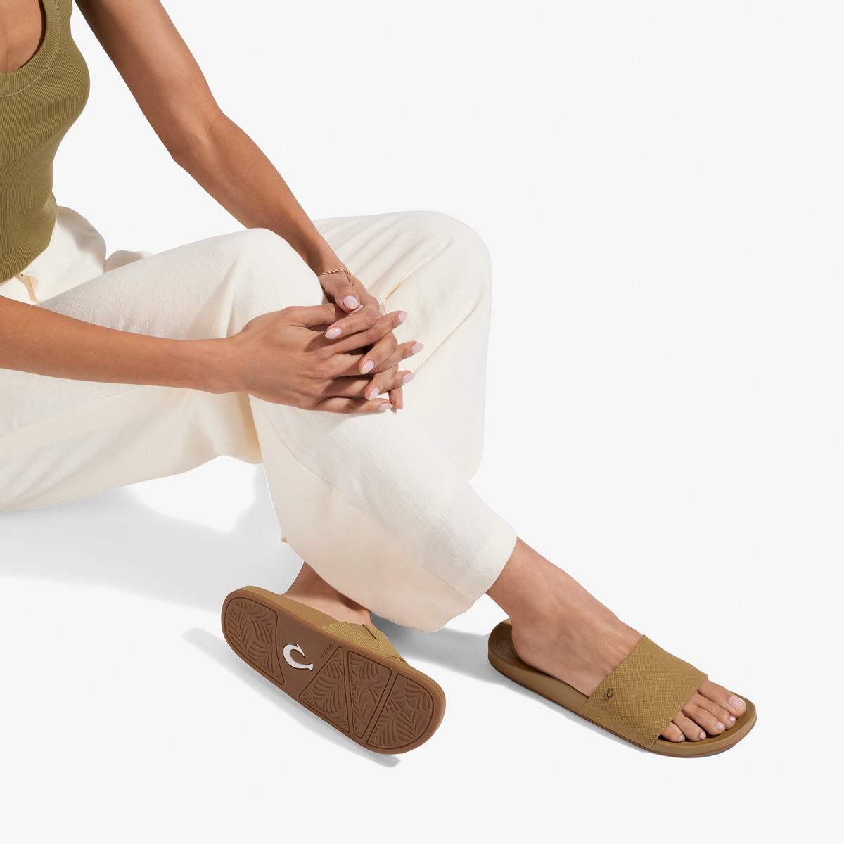 Kipea Pono Women's Slide Sandals - Sahara / Crosshatch