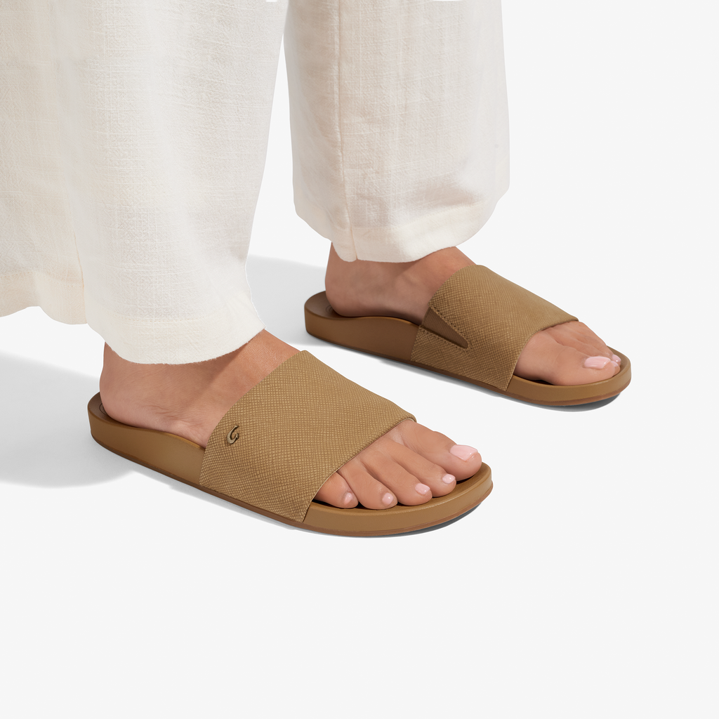 Kipea Pono Women's Slide Sandals - Sahara / Crosshatch