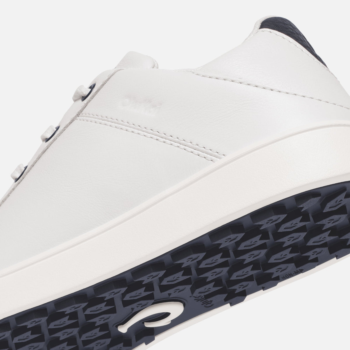 Puakea Women's Golf Shoes - Bright White / Trench Blue