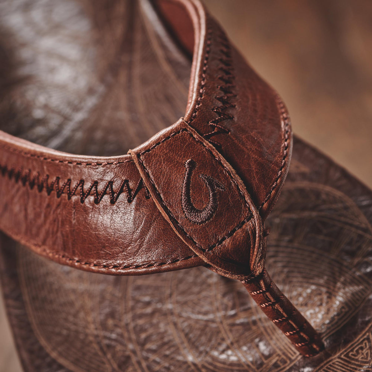 Hiapo Men's Leather Beach Sandals - Rum / Dark Wood
