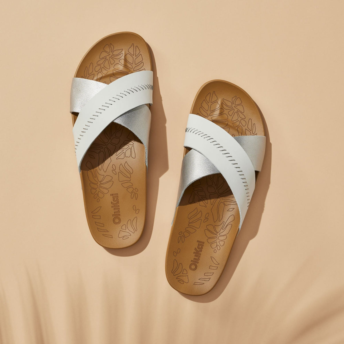 Kipea Olu Women's Leather Slide Sandals - Silver / Sahara