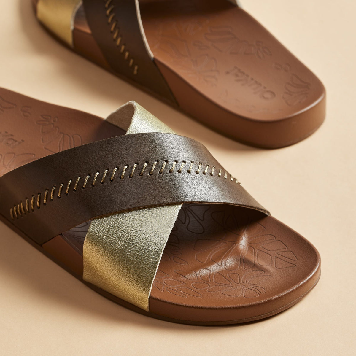 Kipea Olu Women's Leather Slide Sandals - Wheat Gold / Toffee