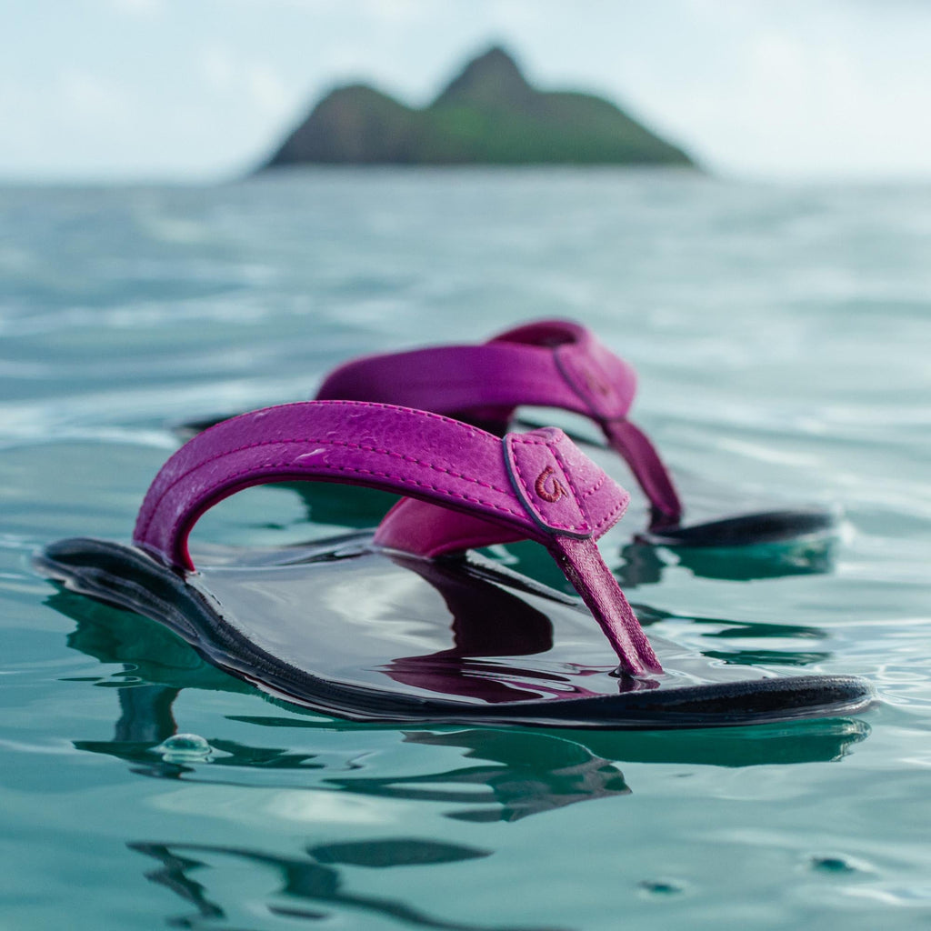 Ohana Women's Sandals - Orchid Flower / Black
