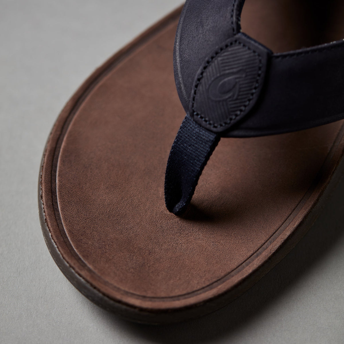 Tuahine Men's Leather Sandals - Trench Blue / Dark Wood